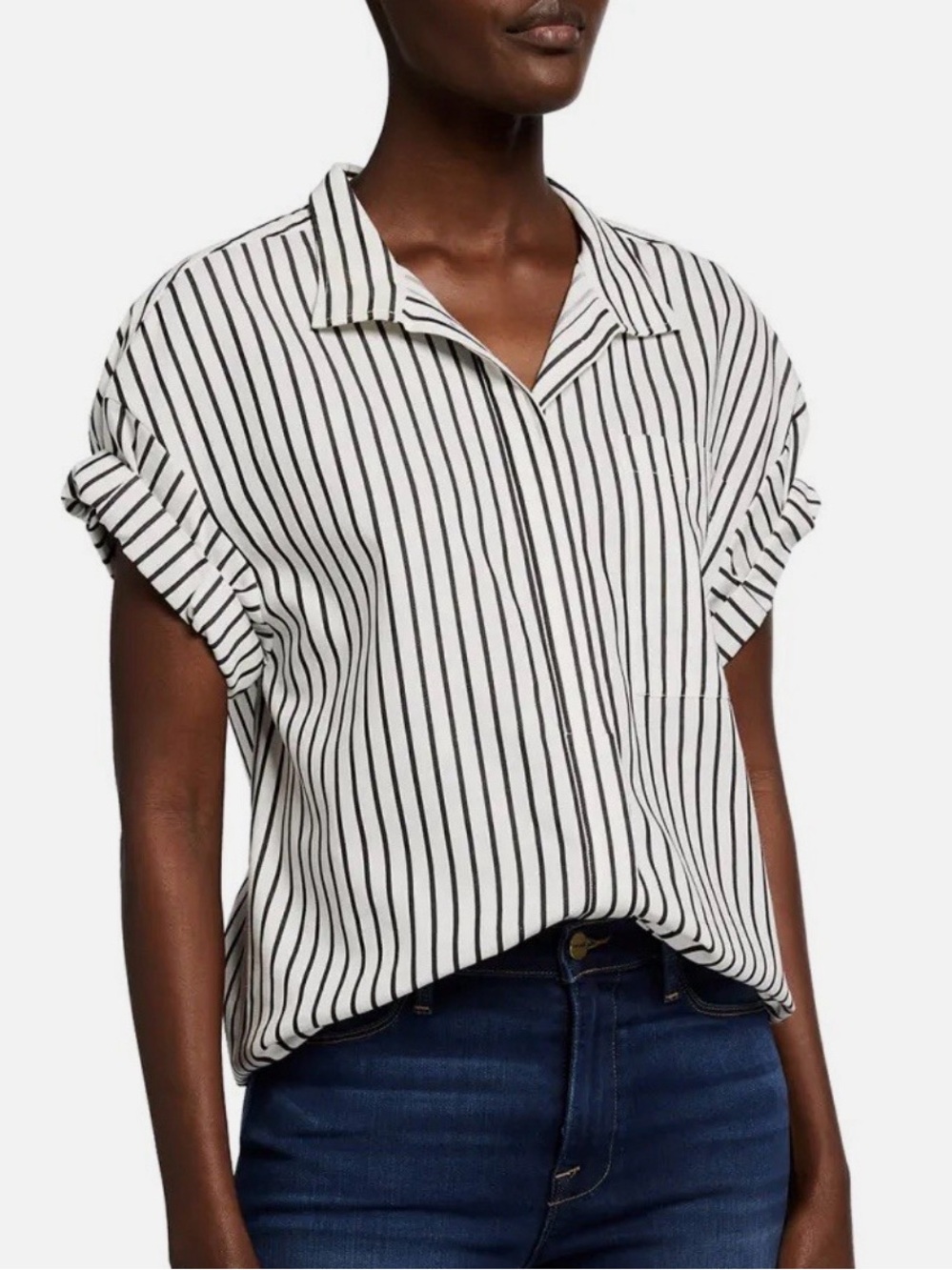 Frame Denim Black & White Vertical Stripe Short-Sleeve Button Down Shirt